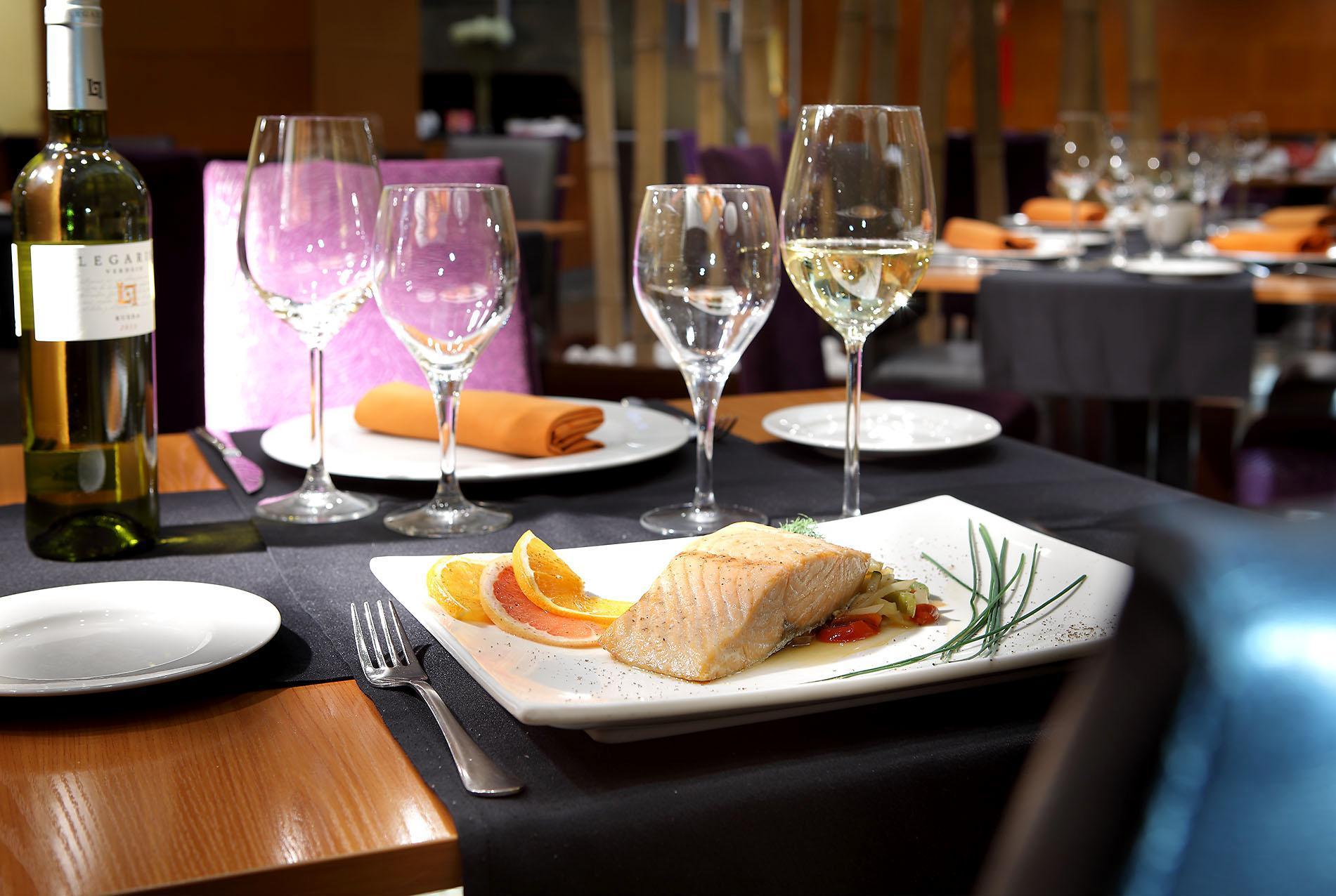 Eurostars Gran Madrid Hotel Алкобендас Екстериор снимка